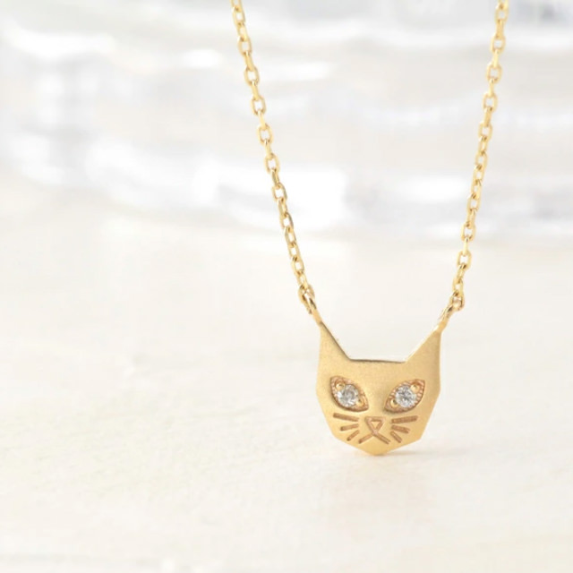 猫の瞳にダイヤモンド